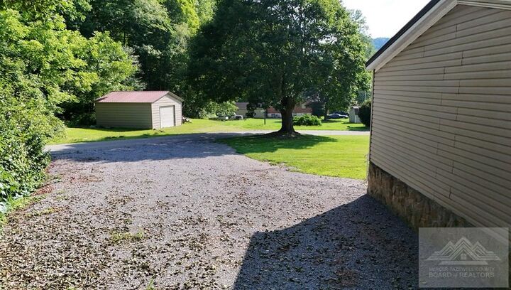 Property Photo: 59 Whistle Post Cir WV 24868