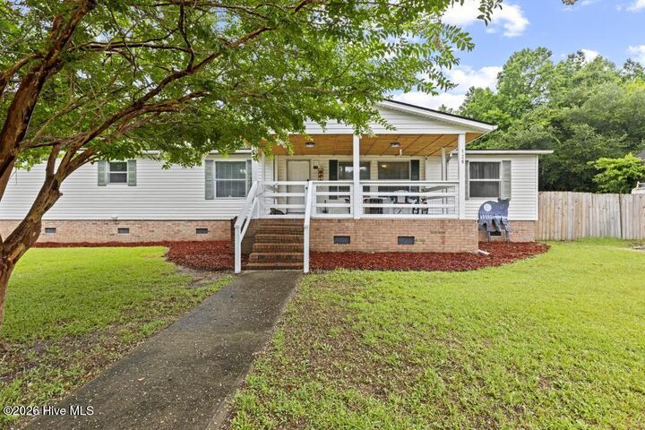 Property Photo:  126 Elizabeth Drive E  NC 28539 