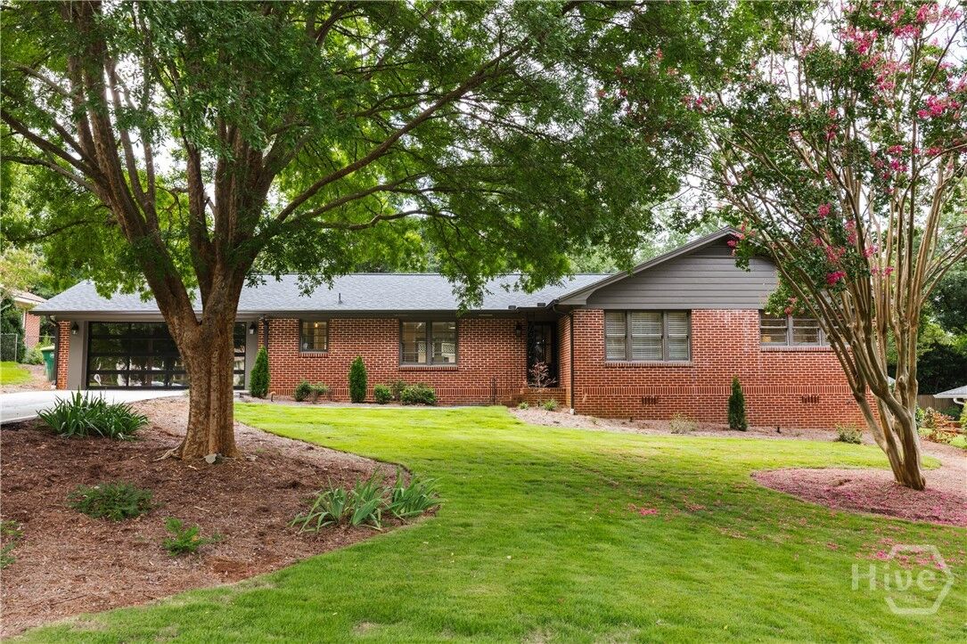 Property Photo: 339 Beechwood Drive GA 30606