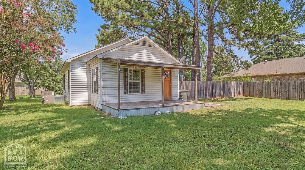 Property Photo: 202 S Lynch Street AR 72417