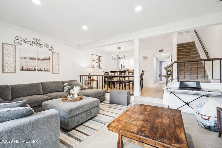 Property Photo: 7754 Las Palmas Way 135 FL 32256