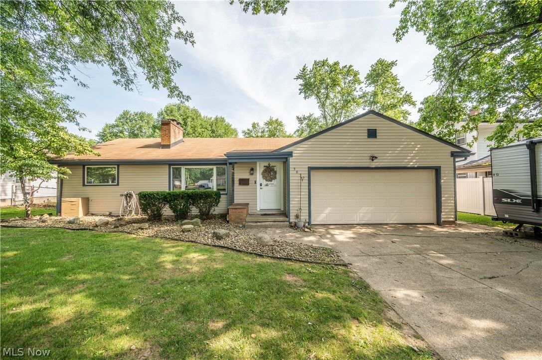 Property Photo: 3832 Edinburgh Drive OH 44511