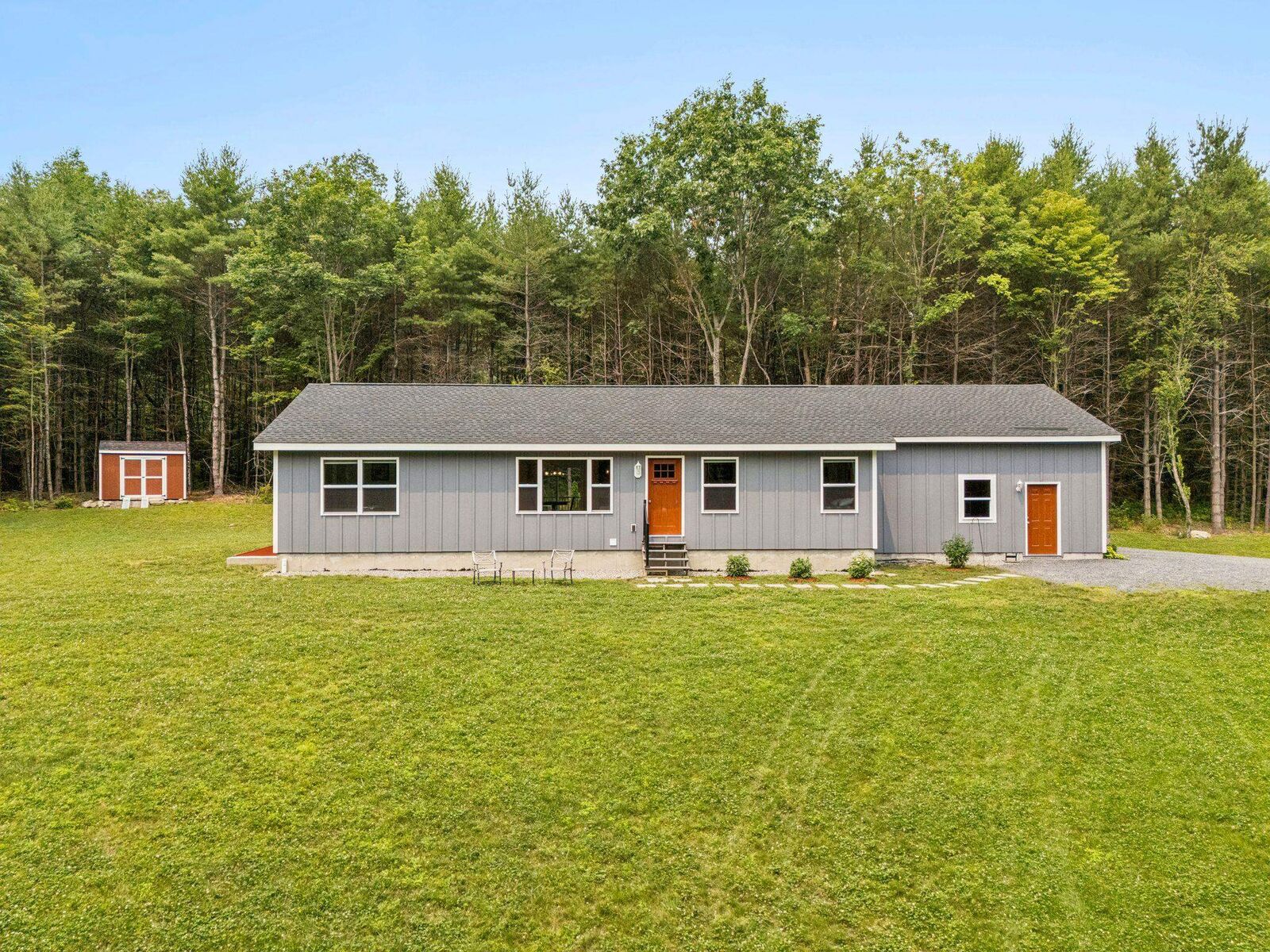 Property Photo: 41 Huntoon Brick Farm Road NH 03773
