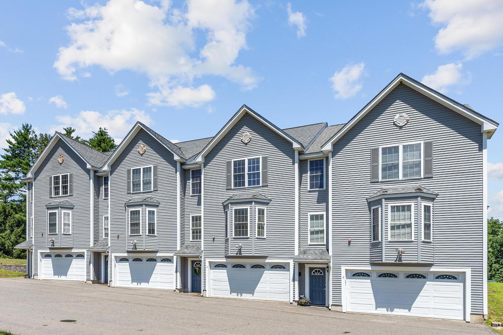 Property Photo:  22 Scribner Road  NH 03044 