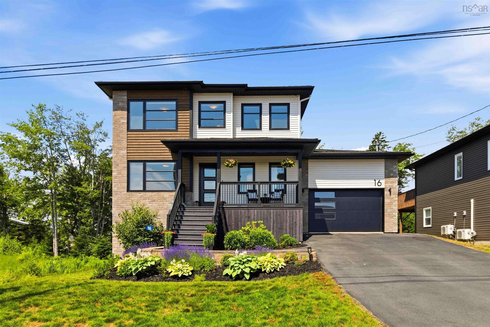 Property Photo:  16 Hamilton Drive  NS B4E 0S6 