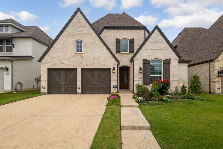Property Photo:  1208 16th Street  TX 76226 