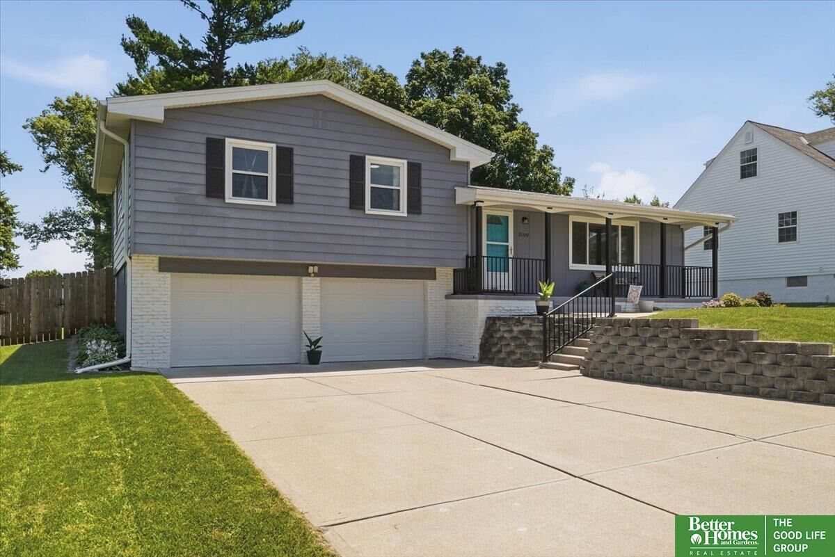 Property Photo:  3109 N 97 Street  NE 68134 