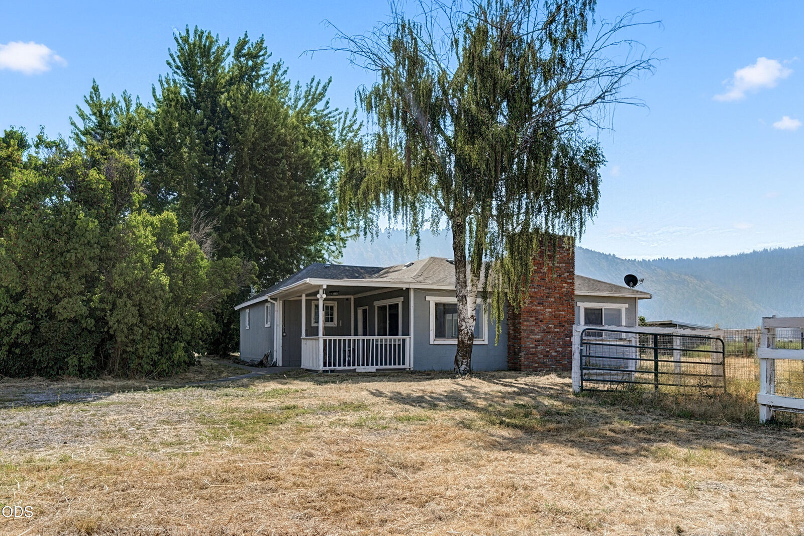 Property Photo:  29277 Highway 97 N  OR 97624 