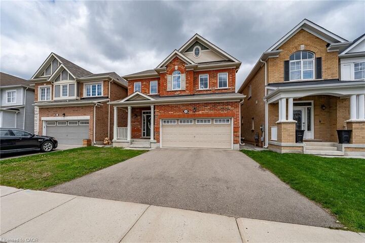 Property Photo:  