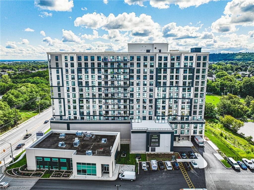 Property Photo: 870 Queenston Road 604 ON L8G 0B9