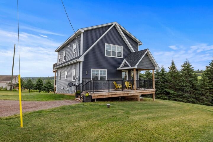 Property Photo: 31 Hilltop Court PE C0B 1M0