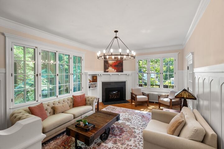 Property Photo: 601 Walnut St MA 02460