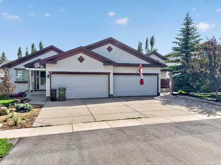 Property Photo: 13 Canoe Close SW AB T4B 2N3