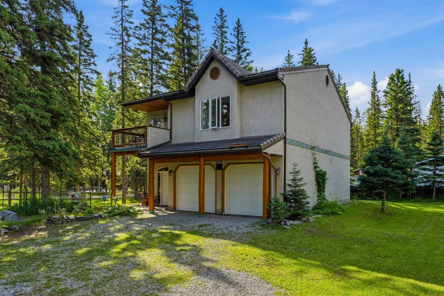 Property Photo:  51 White Avenue  AB T0L 0K0 