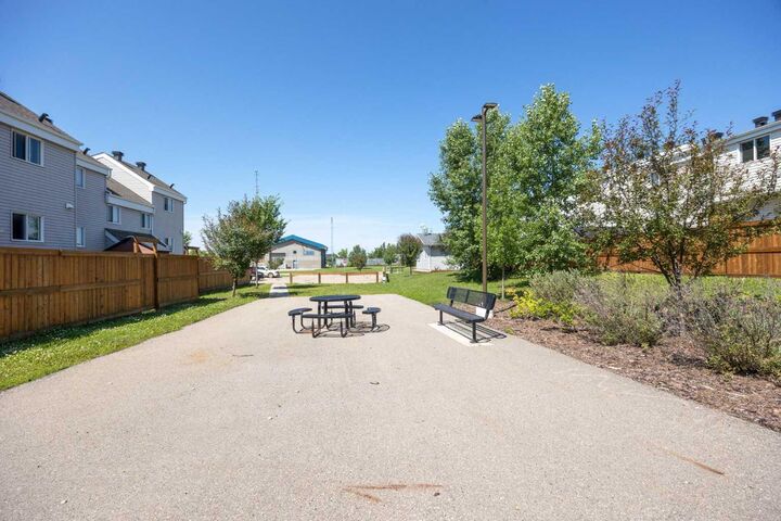Property Photo:  711 Beacon Hill Drive 39  AB T9H 3R5 