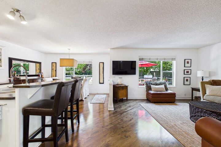 Property Photo:  147 Tuscany Meadows Court NW  AB T3L 2L3 