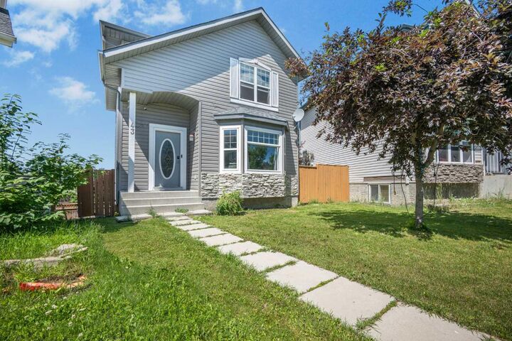 43 Covington Close NE — photo 1