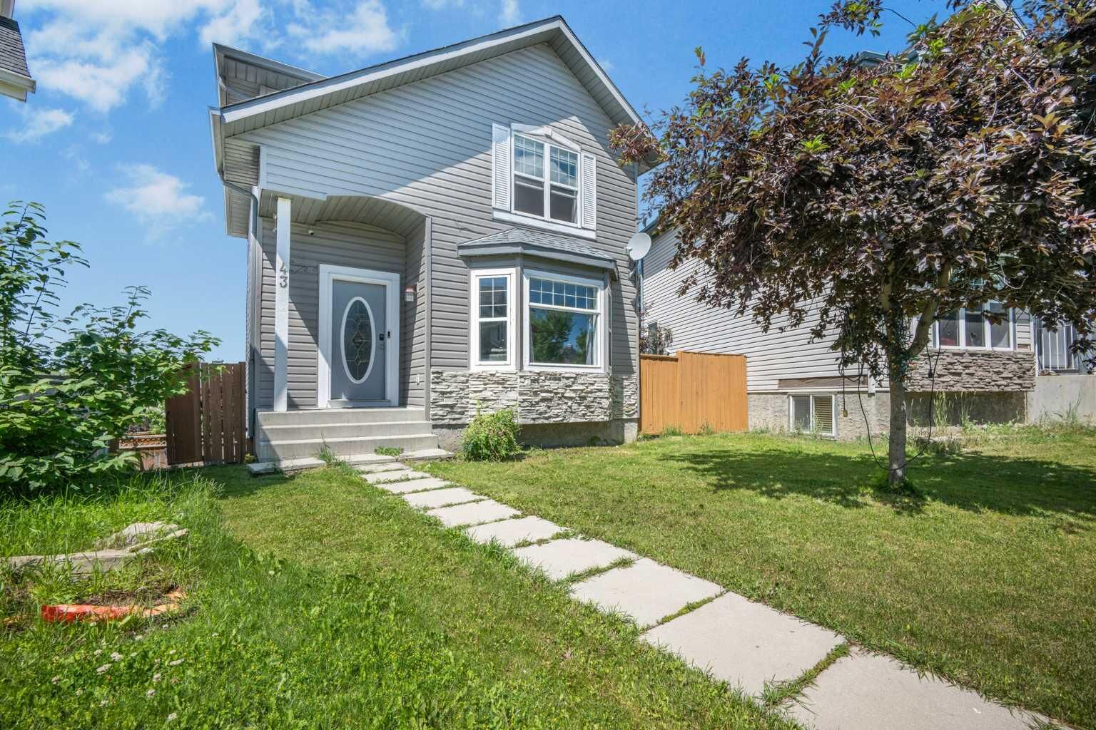 Property Photo: 43 Covington Close NE AB T3K 4M2