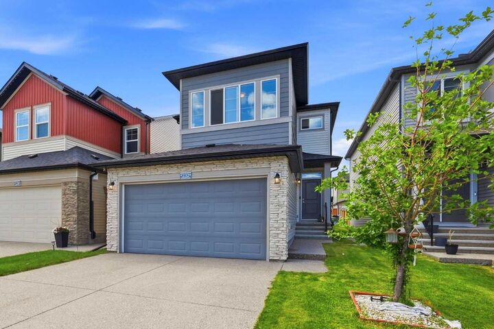 Property Photo: 232 Cornerbrook Common NE AB T3N 1L9