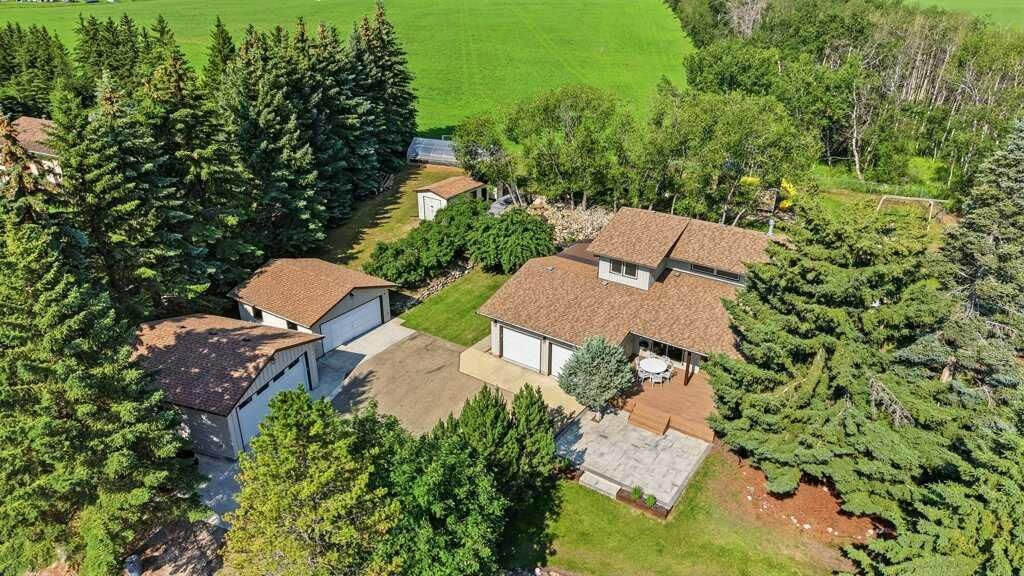 Property Photo:  28342 Township Road 384 198  AB T4S 2B6 