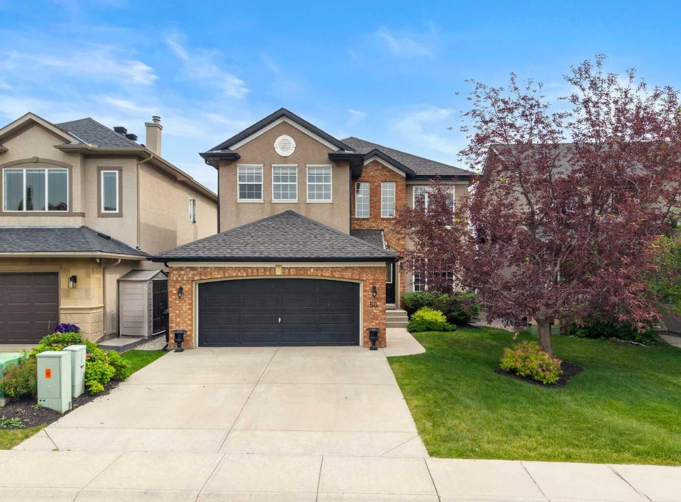Property Photo: 50 Springborough Crescent SW AB T3H 5M5