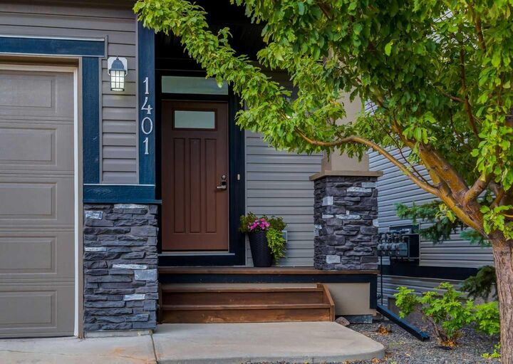 Property Photo: 1086 Williamstown Boulevard NW 1401 AB T4B 3T9