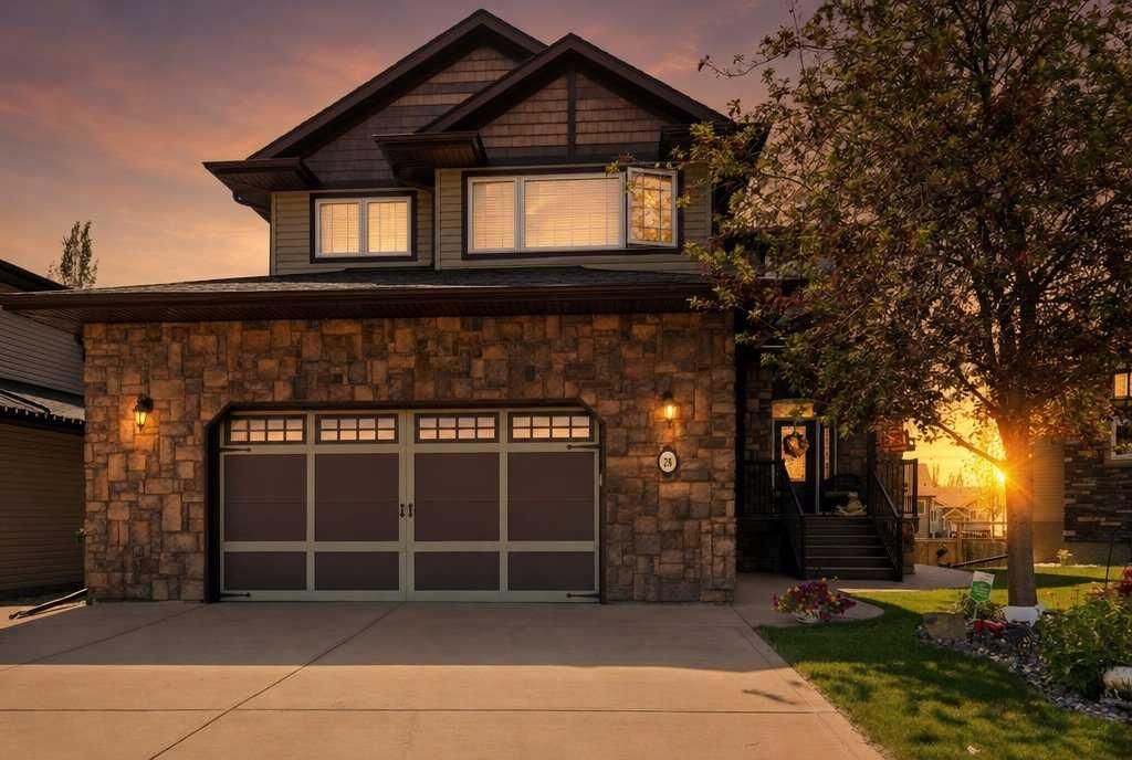 Property Photo: 28 Oakdale Place AB T4P 0E1