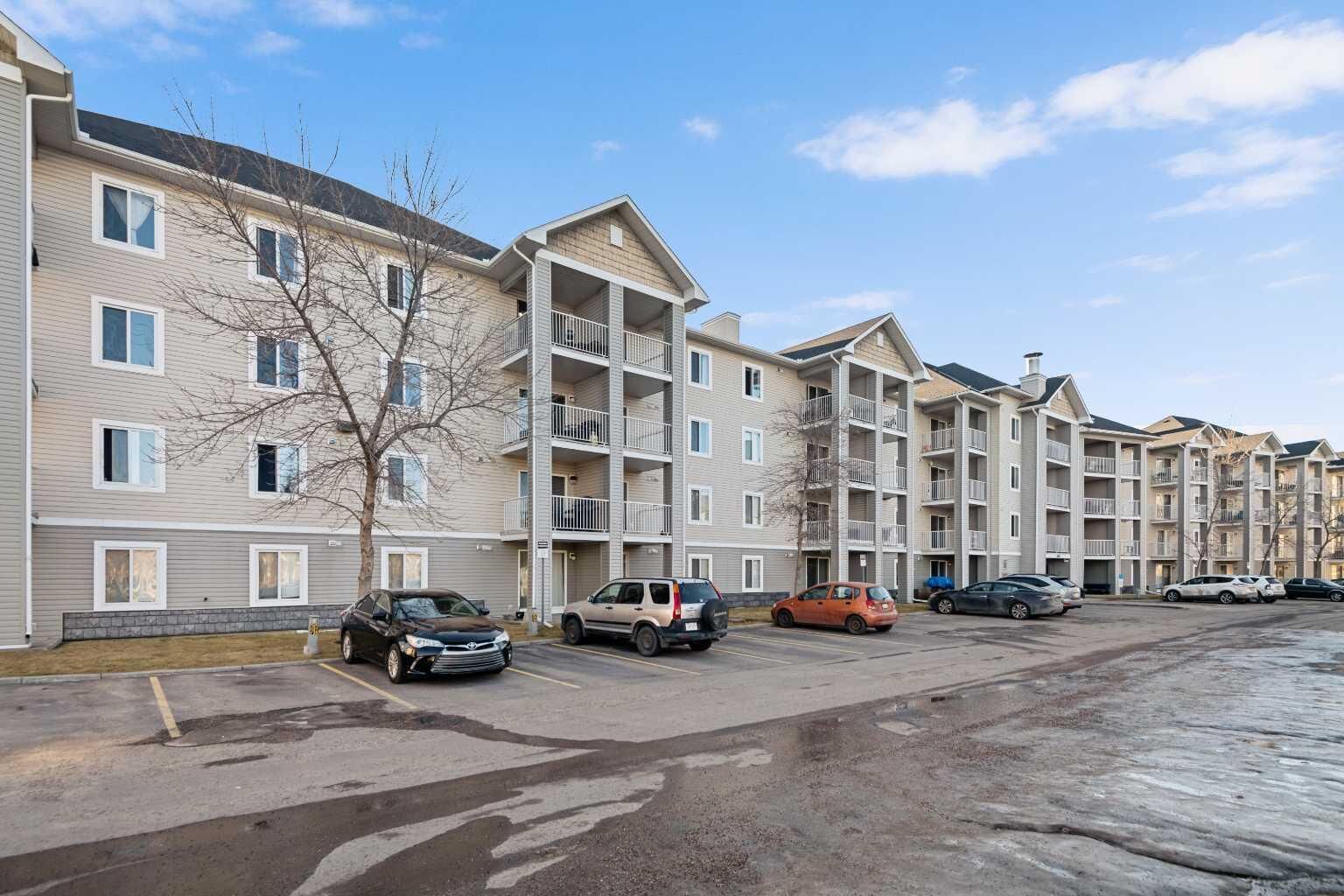 Property Photo: 1620 70 Street SE 3112 AB T2A 7Z2