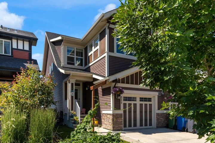 Property Photo: 311 Sunrise View AB T4C 0Z7