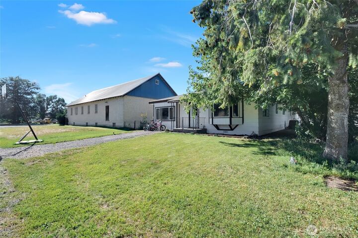 Property Photo:  222  Main Street  WA 98860 