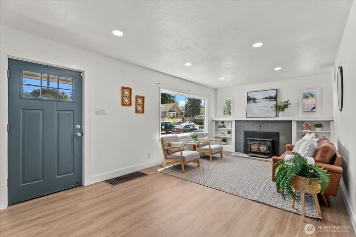 Property Photo: 3838 S G Street WA 98418