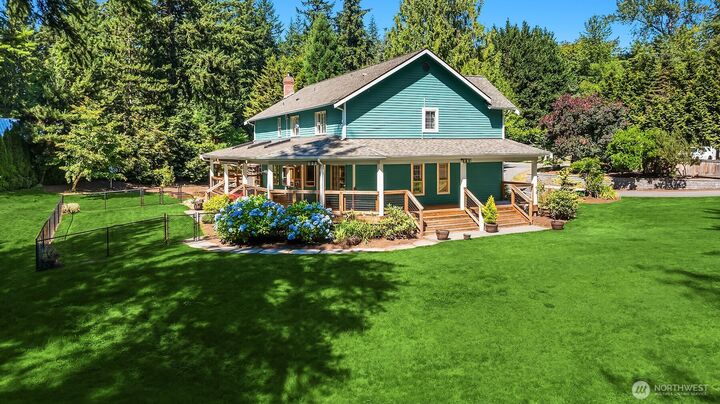 Property Photo:  6731  244th Place NE  WA 98053 