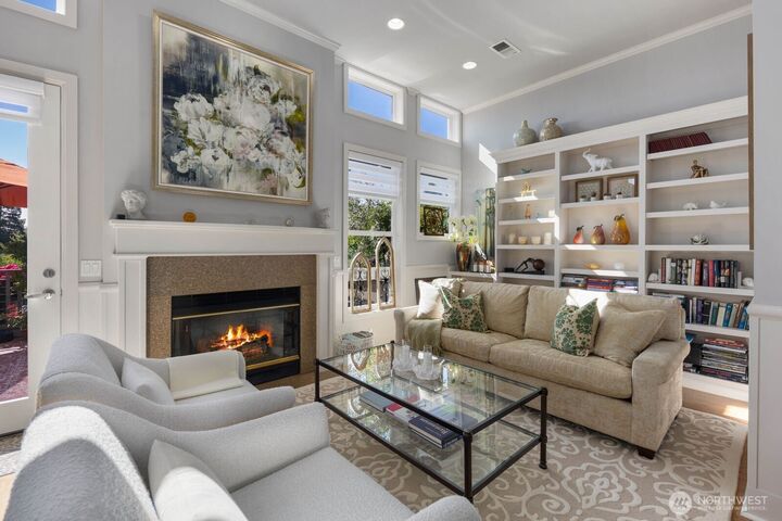 Property Photo:  225  4th Avenue A602  WA 98033 