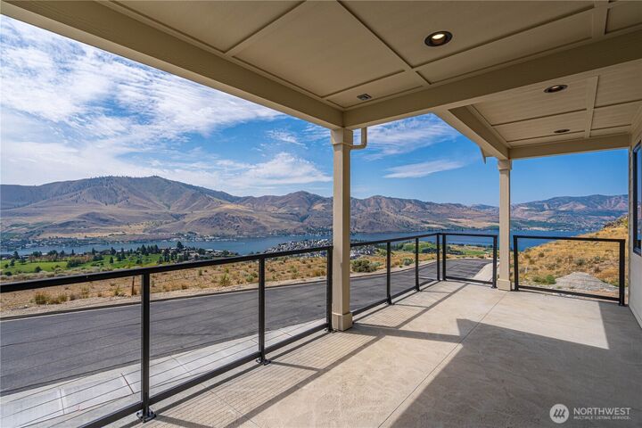 Property Photo: 926 Long Drive WA 98816