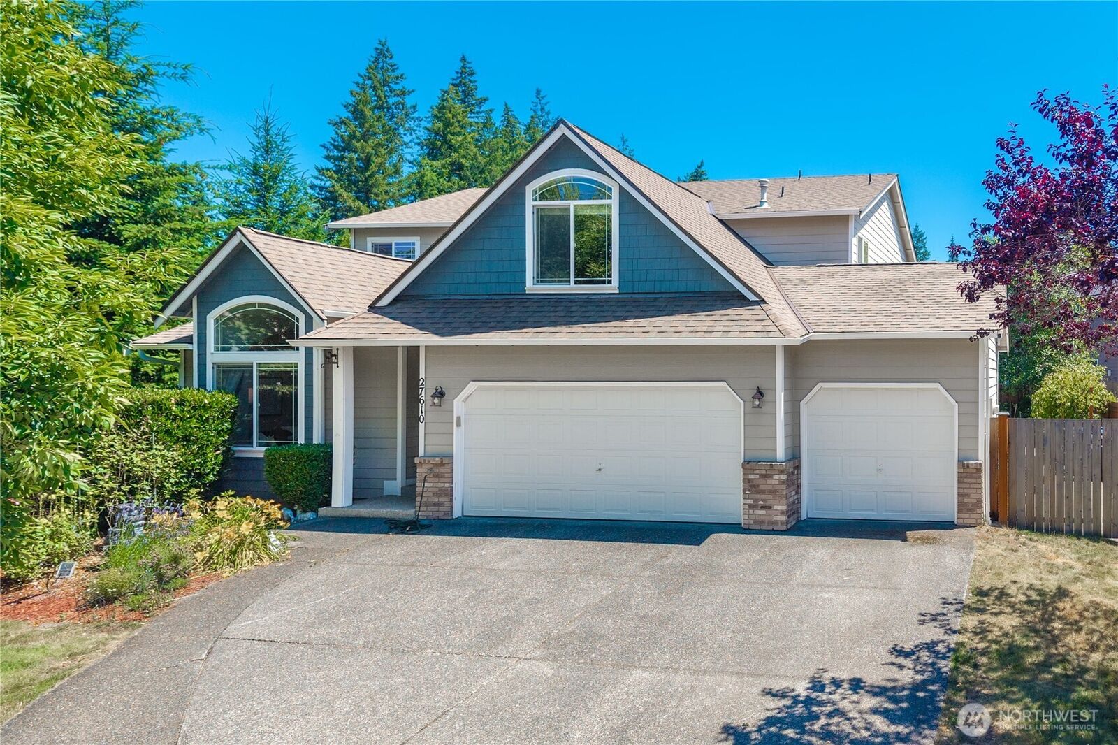 Property Photo: 27610 239th Place SE WA 98038