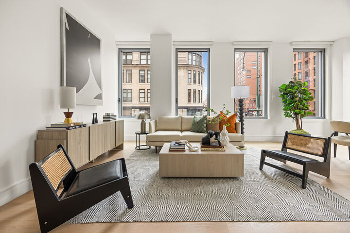 Property Photo:  540 6th Avenue 2D  NY 10011 