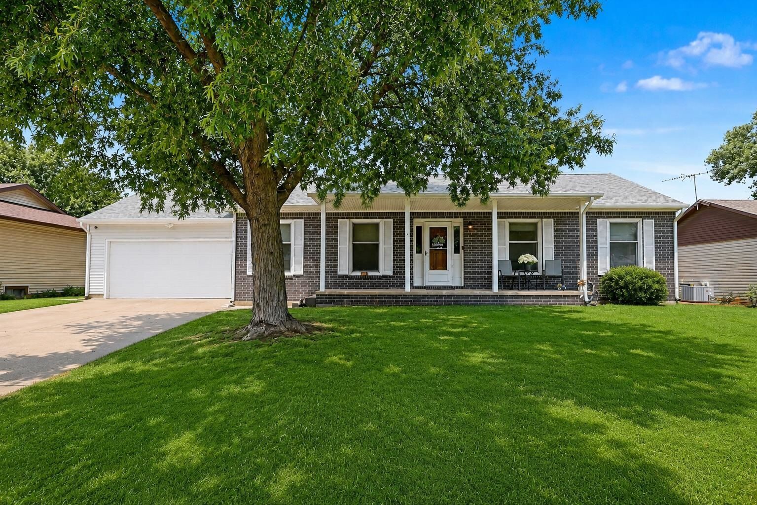 Property Photo: 514 W 54th St S KS 67217