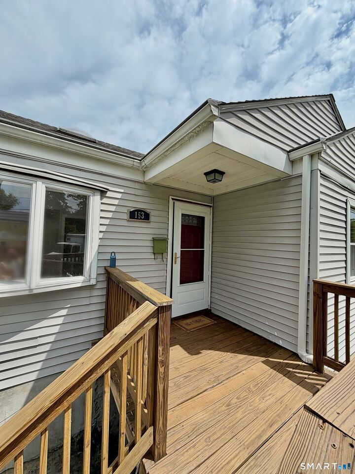 Property Photo:  153 Oaklawn Avenue  CT 06905 