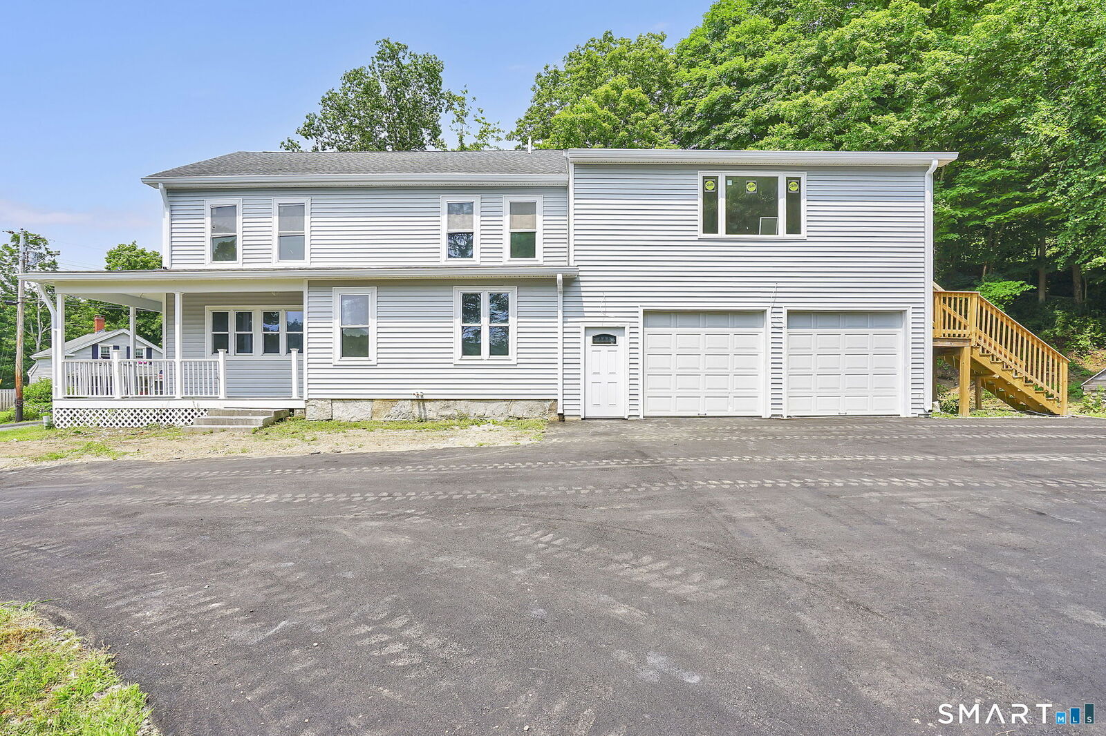 Property Photo:  220 Jackson Street  CT 06787 