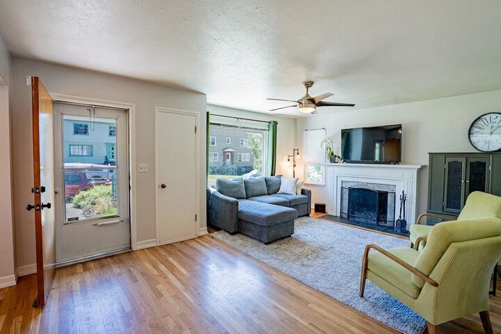Property Photo: 716 W 15th Ave WA 99203