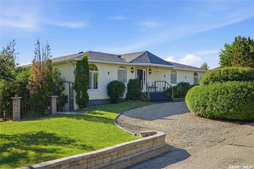 Property Photo:  308 3rd Street W  SK S0L 0P0 