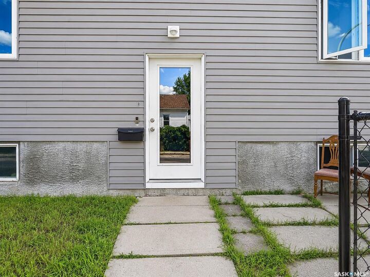 Property Photo: 2100 Edgar Street SK S4N 3K7