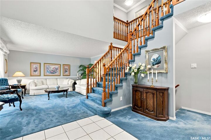 Property Photo:  711 Whitewood Court  SK S7J 4K5 