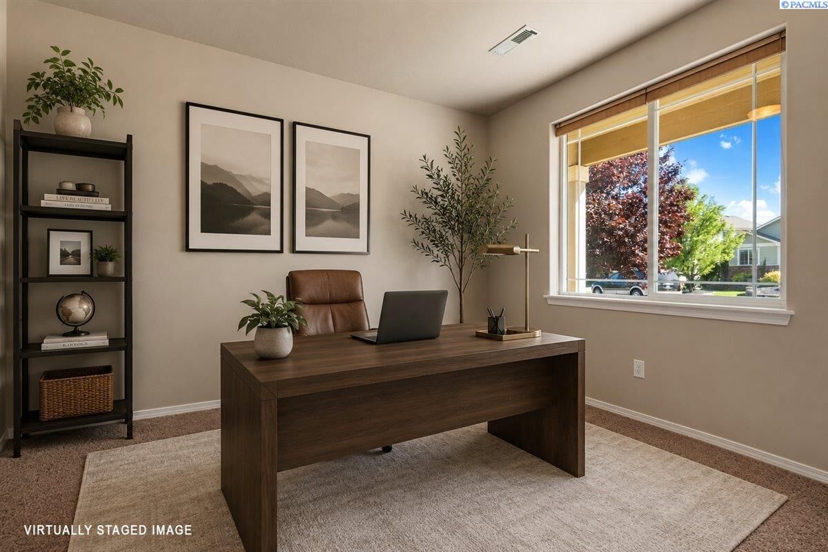 Property Photo:  2660 Sandpiper Loop  WA 99354 