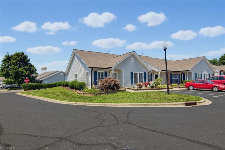 Property Photo: 901 Glen Gate Circle NC 27284