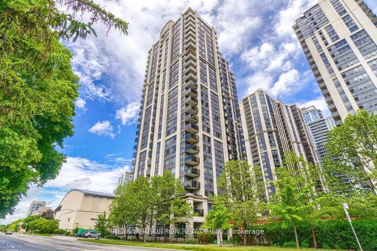 Property Photo: 153 Beecroft Road 1709 ON M2N 7C5