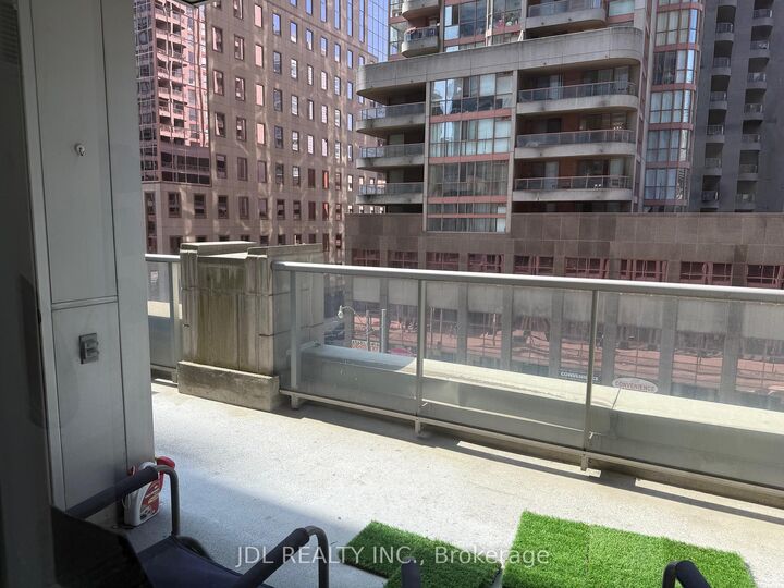 Property Photo:  761 Bay Street 310  ON M5G 2R2 