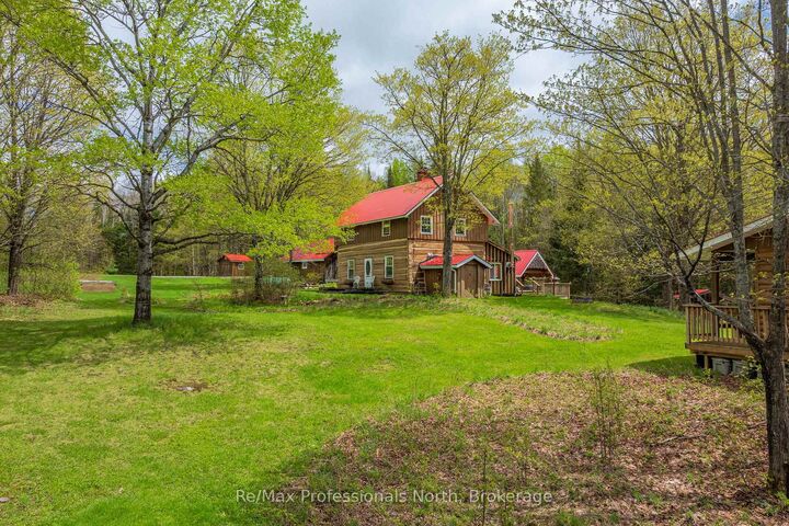 3569 Chetwynd Road — photo 1