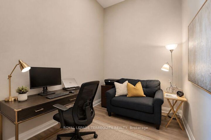 Property Photo:  35 Fontenay Court 202  ON M9A 0E2 