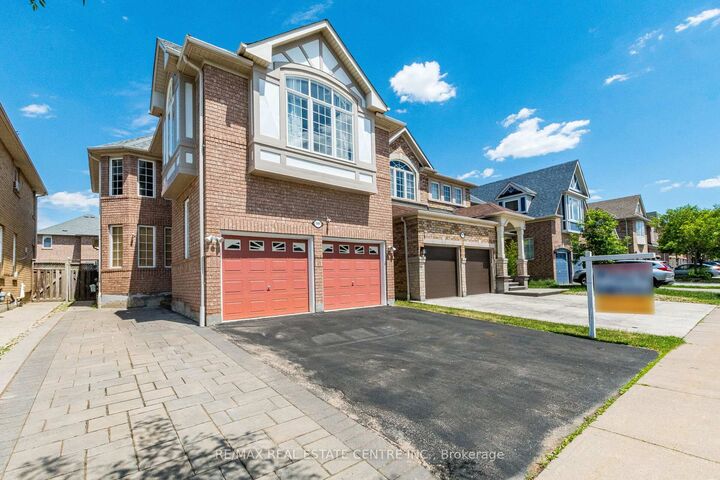 Property Photo: 5981 Couples Street ON L5V 2Z5